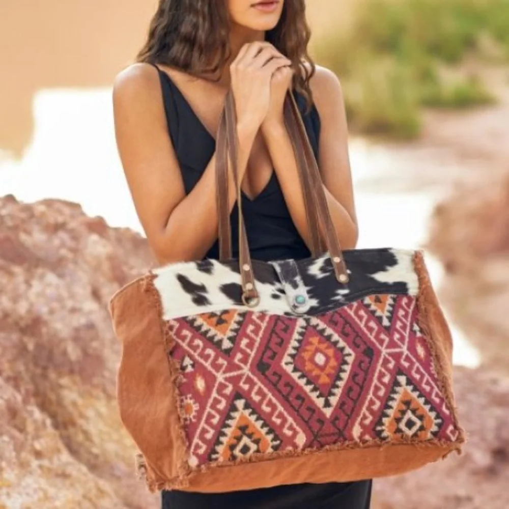 New Bohemian Aztec Western Print Weekender Travel Tote Bag - Picture 1 of 6